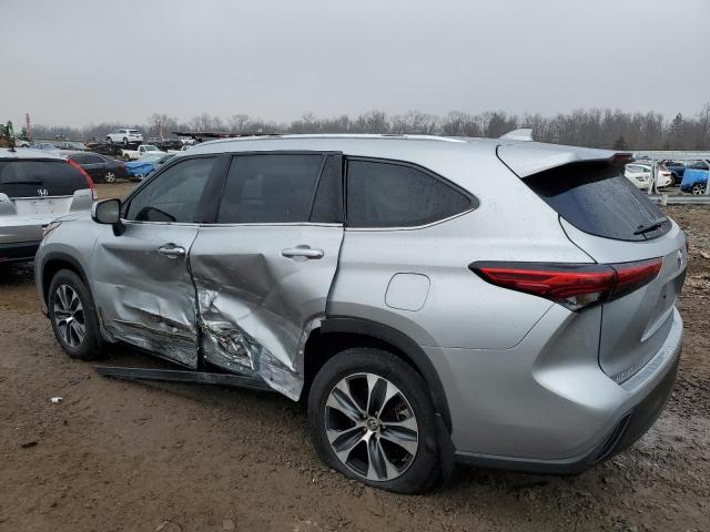 5TDHZRBH9MS541860 - 2021 TOYOTA HIGHLANDER XLE SILVER photo 2