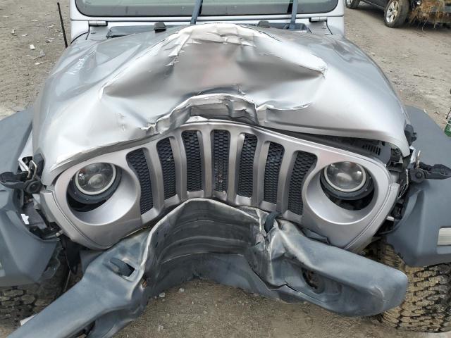 1C4HJXDG3JW164907 - 2018 JEEP WRANGLER U SPORT SILVER photo 12