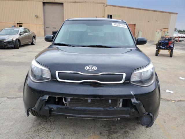 KNDJN2A24G7328752 - 2016 KIA SOUL BLACK photo 5