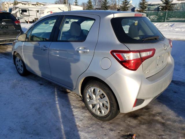 VNKKTUD33JA094633 - 2018 TOYOTA YARIS L SILVER photo 2