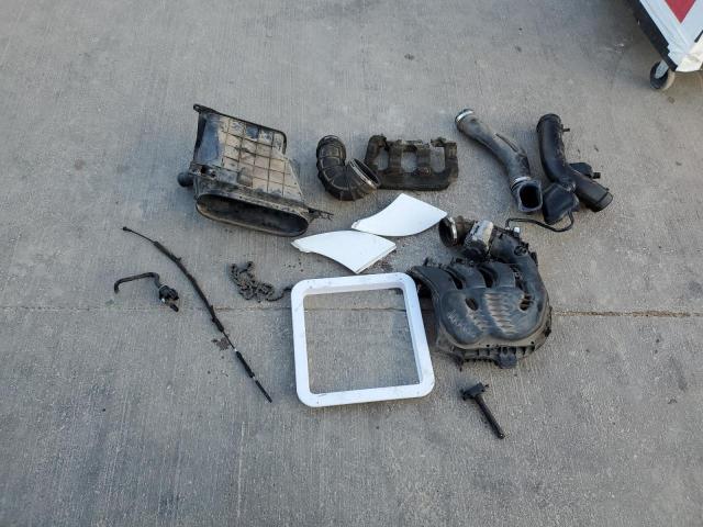 3C6TRVAG6JE109509 - 2018 RAM PROMASTER 1500 STANDARD WHITE photo 13