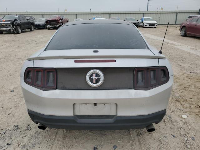 1ZVBP8AM9C5205678 - 2012 FORD MUSTANG SILVER photo 6