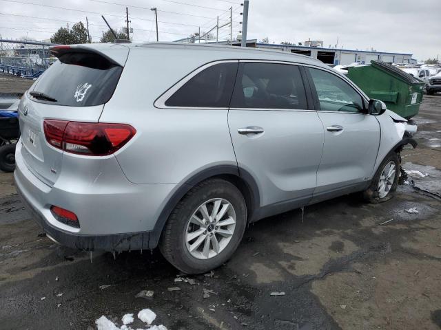 5XYPGDA32LG659352 - 2020 KIA SORENTO L SILVER photo 3