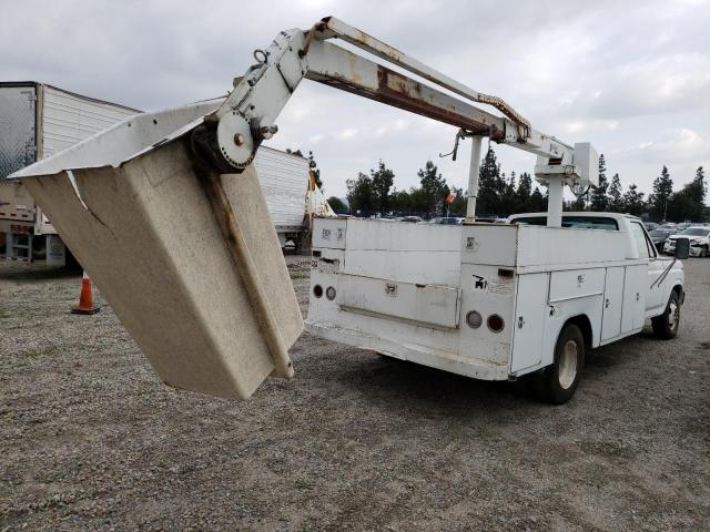 2FDJF37L1DCB12112 - 1983 FORD F350 WHITE photo 3