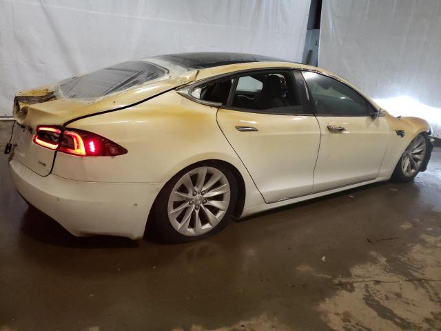 5YJSA1E26JF243644 - 2018 TESLA MODEL S თეთრი ფოტო 3