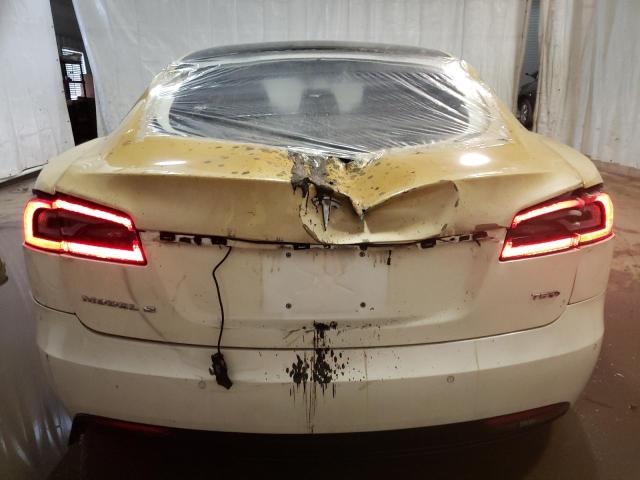 5YJSA1E26JF243644 - 2018 TESLA MODEL S თეთრი ფოტო 6