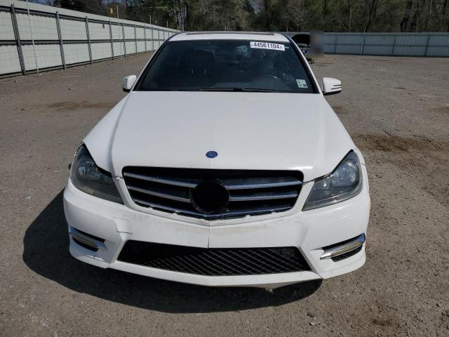 WDDGF4HBXEA933776 - 2014 MERCEDES-BENZ C 250 WHITE photo 5