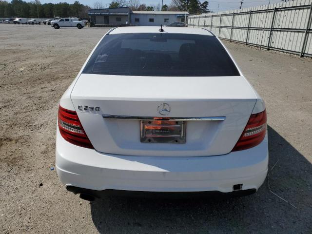 WDDGF4HBXEA933776 - 2014 MERCEDES-BENZ C 250 WHITE photo 6