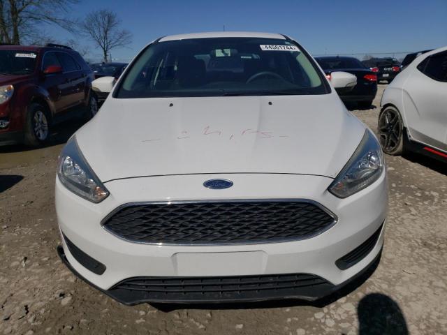 1FADP3K26FL232998 - 2015 FORD FOCUS SE WHITE photo 5