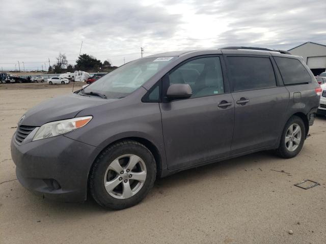 2013 TOYOTA SIENNA LE, 