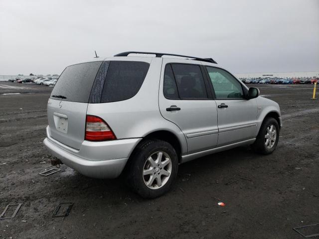 4JGAB72E51A227577 - 2001 MERCEDES-BENZ ML 430 SILVER photo 3