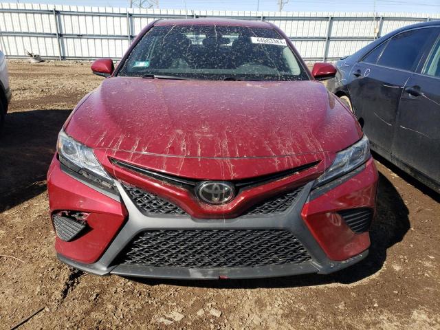 4T1B11HK9JU575401 - 2018 TOYOTA CAMRY L RED photo 5