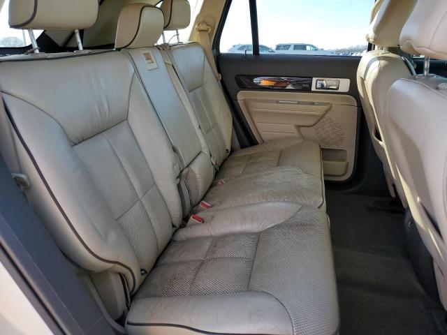 2LMDU68C68BJ20841 - 2008 LINCOLN MKX CREAM photo 11