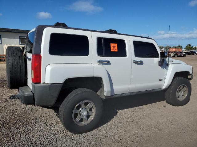 5GTEN13E688128818 - 2008 HUMMER H3 WHITE photo 3