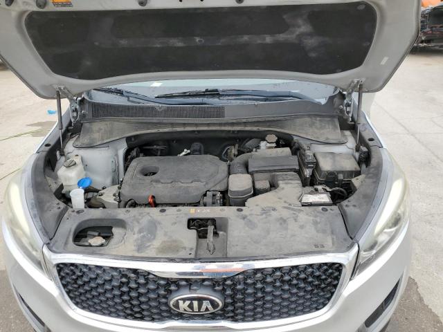 5XYPG4A38GG034668 - 2016 KIA SORENTO LX SILVER photo 12