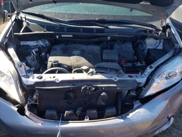 5TDKZ3DC9HS851582 - 2017 TOYOTA SIENNA LE SILVER photo 12