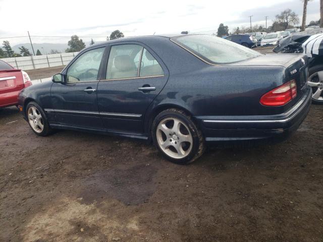 WDBJF70J81B385218 - 2001 MERCEDES-BENZ E 430 BLUE photo 2