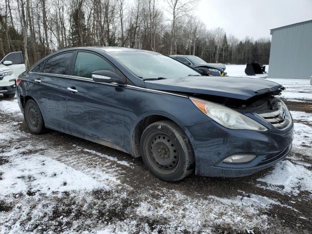 5NPEC4AC7BH264478 - 2011 HYUNDAI SONATA SE BLUE photo 4