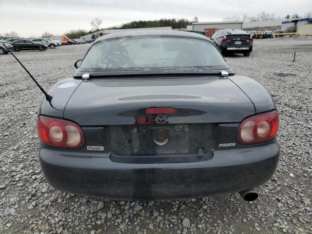 JM1NB353210202750 - 2001 MAZDA MX-5 MIATA BASE BLACK photo 6