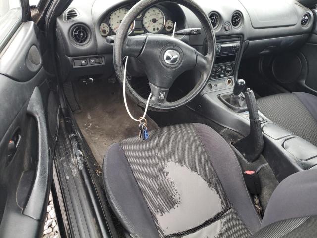 JM1NB353210202750 - 2001 MAZDA MX-5 MIATA BASE BLACK photo 8