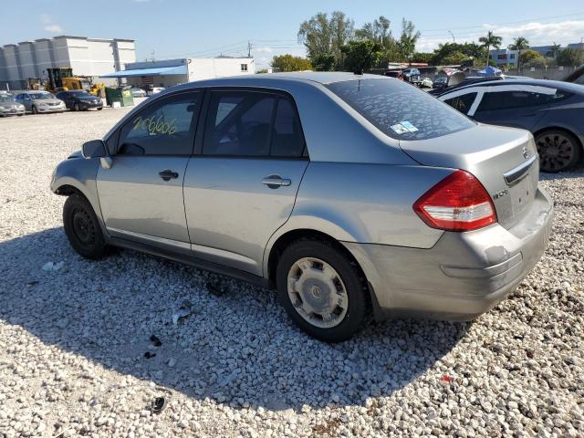 3N1BC1AP6BL423255 - 2011 NISSAN VERSA S SILVER photo 2