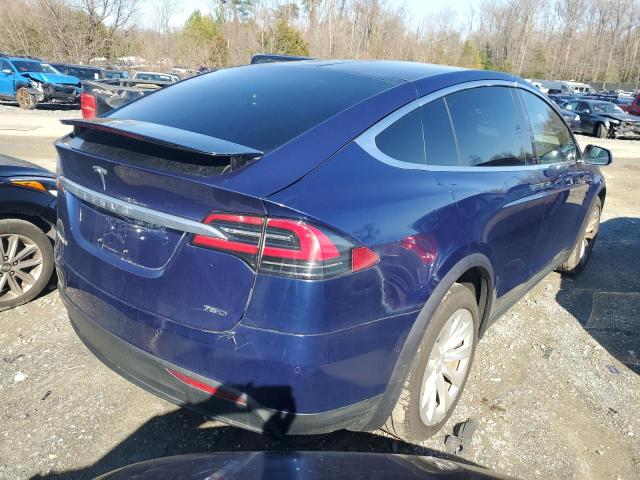 5YJXCDE29JF132510 - 2018 TESLA MODEL X BLUE photo 3