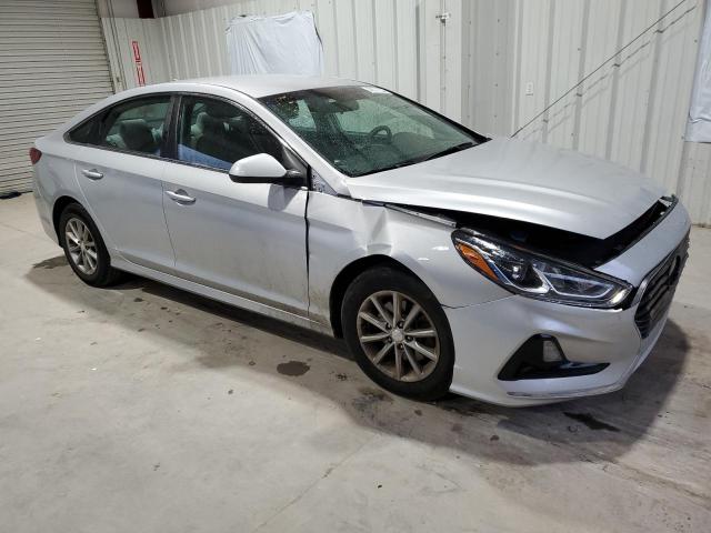 5NPE24AF4JH679138 - 2018 HYUNDAI SONATA SE SILVER photo 4