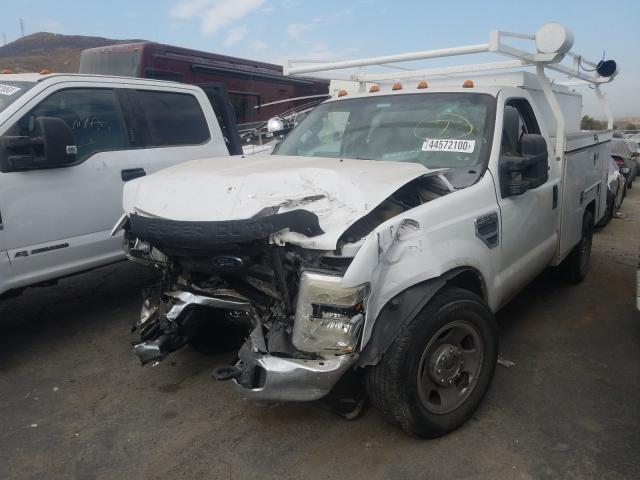 1FDWF345X8ED52402 - 2008 FORD F350 SRW SUPER DUTY WHITE photo 2