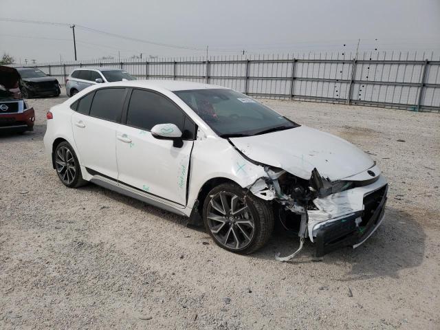 5YFS4MCE5NP120627 - 2022 TOYOTA COROLLA SE WHITE photo 4