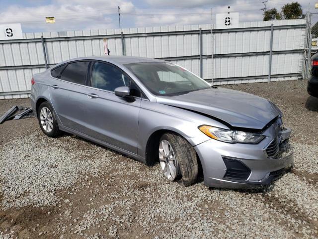 3FA6P0HD7LR113872 - 2020 FORD FUSION SE SILVER photo 4