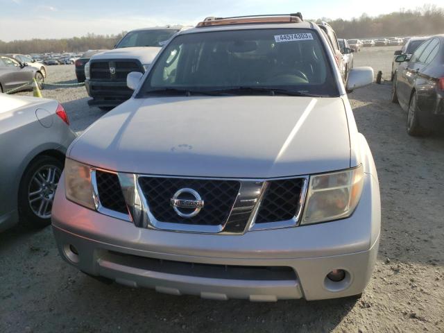 5N1AR18W75C761165 - 2005 NISSAN PATHFINDER LE SILVER photo 5