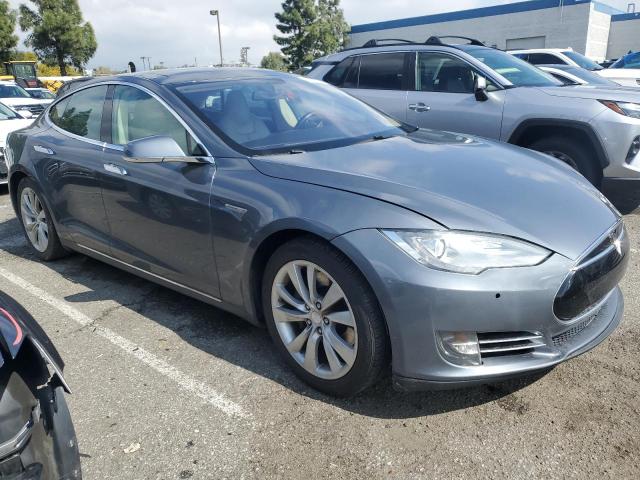 5YJSA1CG6DFP21130 - 2013 TESLA MODEL S ნაცრისფერი ფოტო 4
