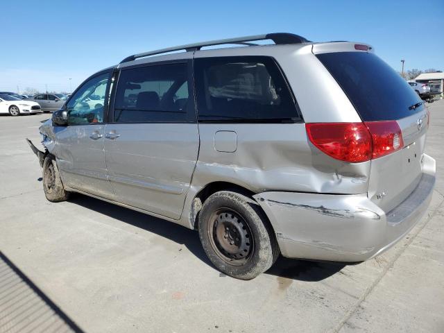 5TDZA23C26S409841 - 2006 TOYOTA SIENNA CE SILVER photo 2