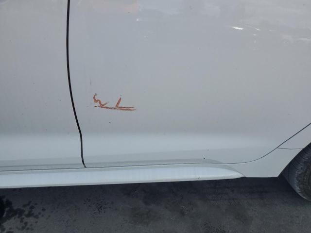 JTDEPRAE1LJ072288 - 2020 TOYOTA COROLLA LE WHITE photo 12