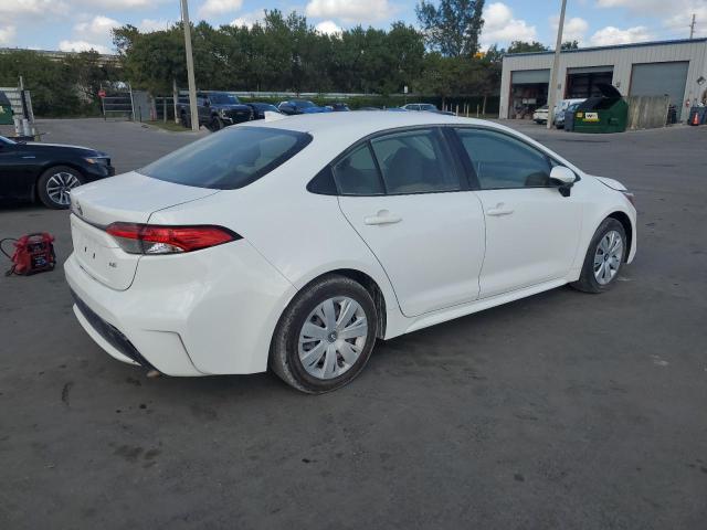 JTDEPRAE1LJ072288 - 2020 TOYOTA COROLLA LE WHITE photo 3