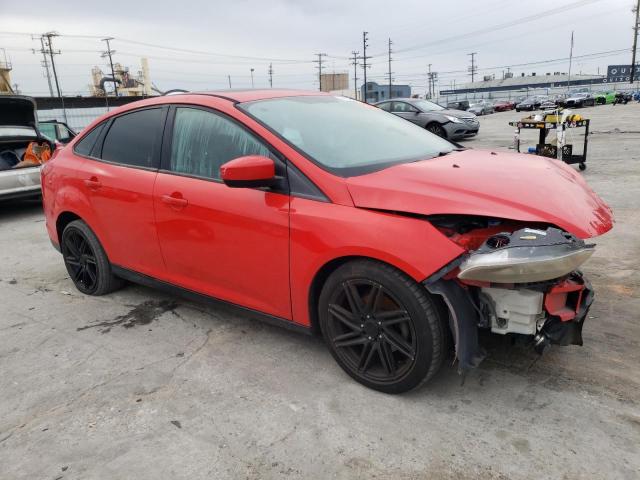 1FAHP3F23CL139993 - 2012 FORD FOCUS SE RED photo 4