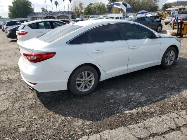 5NPE24AF6GH273242 - 2016 HYUNDAI SONATA SE WHITE photo 3