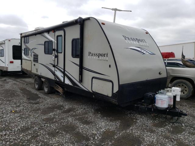 4YDT24025FT414945 - 2015 KEYSTONE PASSPORT WHITE photo 1