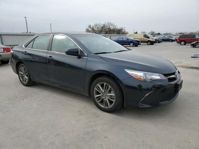 4T1BF1FKXHU718998 - 2017 TOYOTA CAMRY LE GRAY photo 4