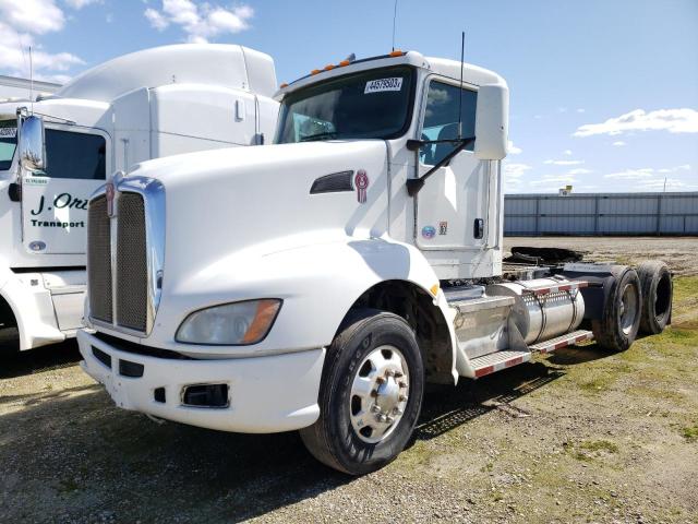 1XKAD79X6DR341748 - 2013 KENWORTH CONSTRUCTI WHITE photo 2