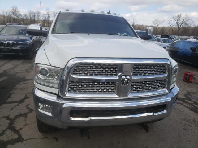 3C6UR5FJ1FG530302 - 2015 RAM 2500 LARAMIE WHITE photo 5