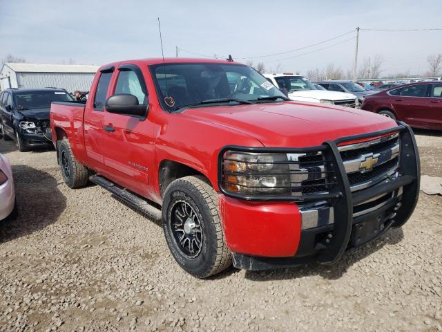 1GCRCREA7BZ202188 - 2011 CHEVROLET SILVERADO C1500  LS RED photo 4