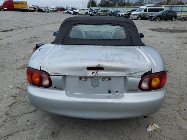 JM1NB3537X0100045 - 1999 MAZDA MX-5 MIATA SILVER photo 6