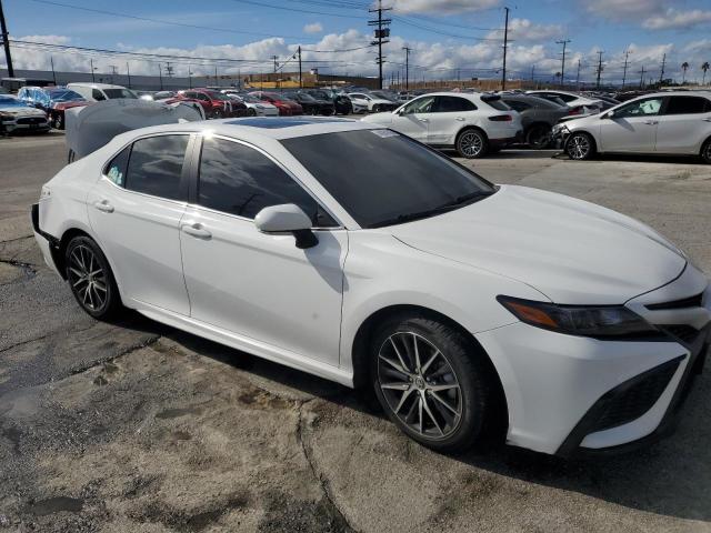 4T1S31AKXPU605955 - 2023 TOYOTA CAMRY SE NIGHT SHADE WHITE photo 4