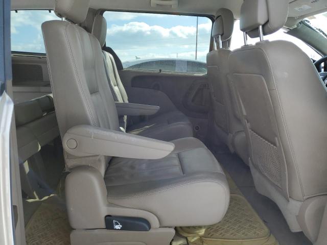 2C4RC1CG3CR411335 - 2012 CHRYSLER TOWN & COU TOURING L GOLD photo 11