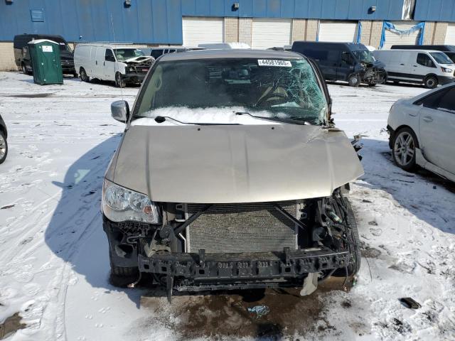 2C4RC1CG3CR411335 - 2012 CHRYSLER TOWN & COU TOURING L GOLD photo 5