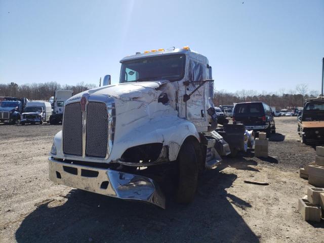 1XKAD79X0CJ313487 - 2012 KENWORTH CONSTRUCTI T660 WHITE photo 2