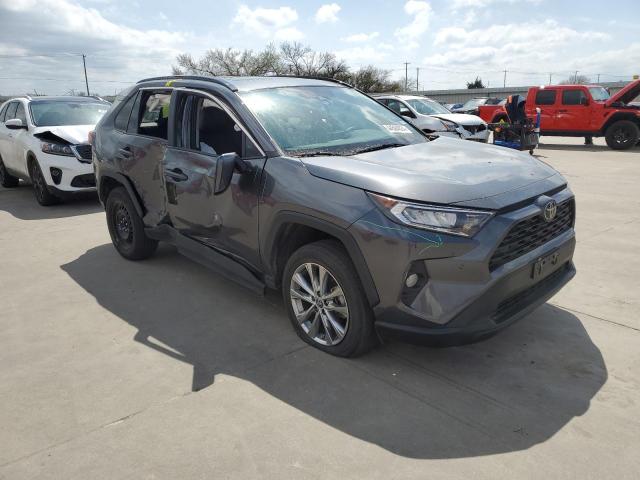 2T3C1RFV5MC146589 - 2021 TOYOTA RAV4 XLE PREMIUM GRAY photo 4