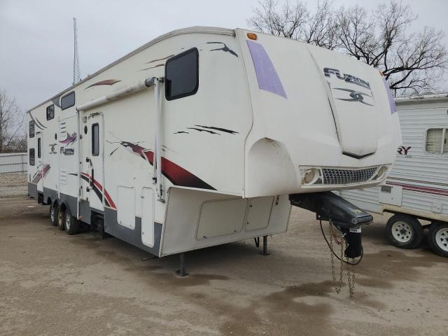 4YDF393298F810445 - 2008 KEYSTONE TRAILER TWO TONE photo 1