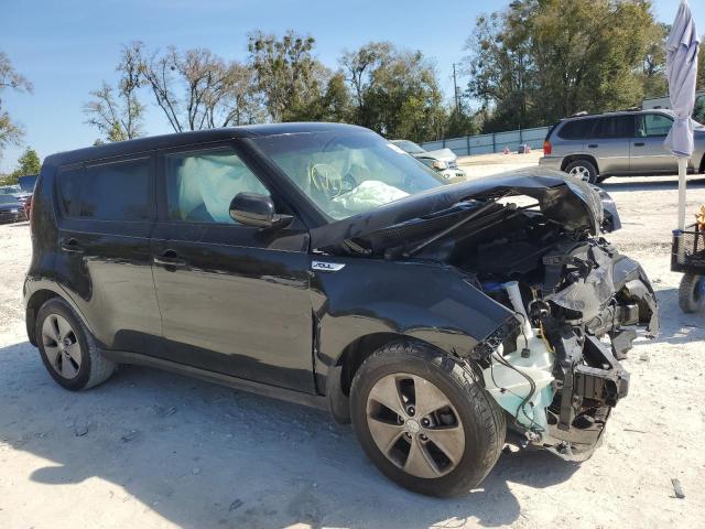 KNDJN2A21G7362308 - 2016 KIA SOUL BLACK photo 4